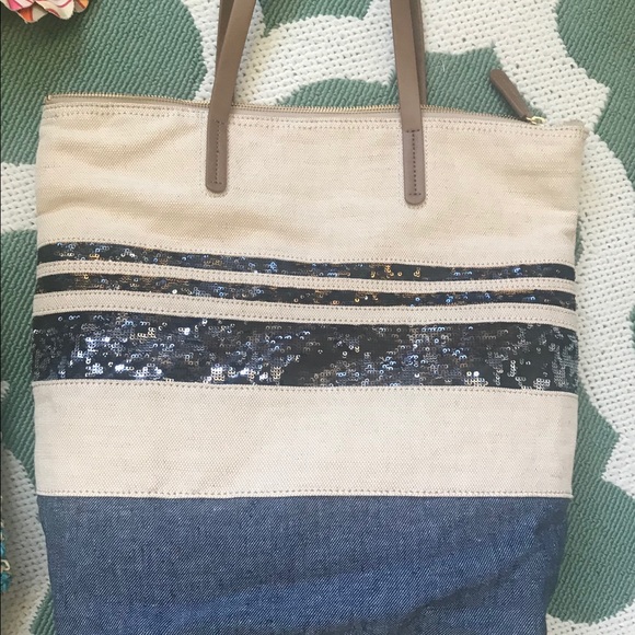 Gap bag sequin stripe NWT - Picture 2 of 3